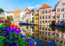 Lais Puzzle - alte Stadthäuser an einem Kanal in Gent, Belgien - 100, 200, 500 & 1.000 Teile
