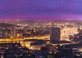 Lais Puzzle - Panorama Abendansicht der Stadt Lüttich in Belgien - 100, 200, 500 & 1.000 Teile