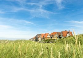 Lais Puzzle - Küstenlinie in Belgien mit Dünen und typischen Häusern - 100, 200, 500 & 1.000 Teile