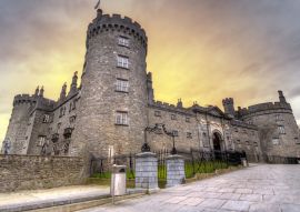 Lais Puzzle - Kilkenny Castle in der Abenddämmerung, Co. Kilkenny, Irland - 100, 200, 500 & 1.000 Teile