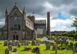 Lais Puzzle - Irland, Kilkenny, die St. Canice's Kathedrale und der Friedhof - 1.000 Teile