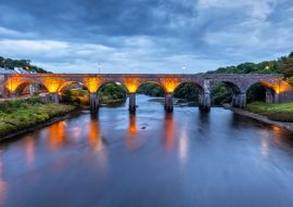 Lais Puzzle - Das Newport-Viadukt in der Grafschaft Mayo in der Nähe von Westport, Irland bei Nacht - 100, 200, 500 & 1.000 Teile