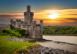 Lais Puzzle - Blackrock Castle und Sternwarte in Cork bei Sonnenuntergang, Irland - 100, 200, 500 & 1.000 Teile