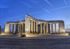 Lais Puzzle - Denkmal für den Zweiten Weltkrieg in Bastogne, Belgien - 100, 200, 500 & 1.000 Teile