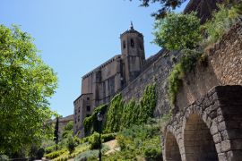 Lais Puzzle - Basilika Virgen de la Pena in Graus, Aragon, Spanien - 2.000 Teile