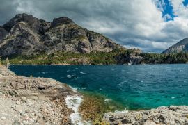 Lais Puzzle - Blick auf die Bucht von Bahia Lopez am Nahuel Huapi See, Rio Negro, Argentinien - 2.000 Teile
