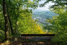 Lais Puzzle - Ansicht des Klosters Calvarienberg Ahrweiler Deutschland. - 2.000 Teile