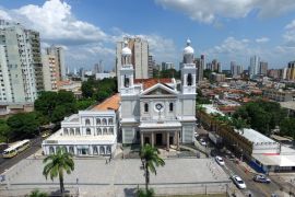 Lais Puzzle - Luftaufnahme der Kathedrale Nossa Senhora Nazare in Belem do Para, Brasilien - 2.000 Teile