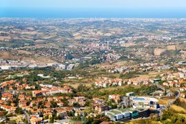 Lais Puzzle - Blick von San Marino über die adriatische See - 2.000 Teile