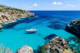 Lais Puzzle - Schiff in der Buch von Cala Marmolis - 2.000 Teile