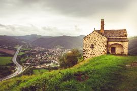Lais Puzzle - Chapelle Sainte-Madeleine in Massiac, Auvergne, Frankreich - 2.000 Teile