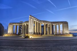 Lais Puzzle - Denkmal für den Zweiten Weltkrieg in Bastogne, Belgien - 2.000 Teile
