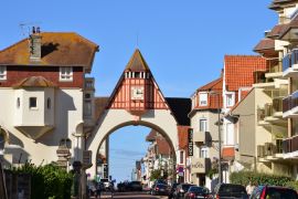 Lais Puzzle - Frankreich, die malerische Stadt Le Touquet - 2.000 Teile