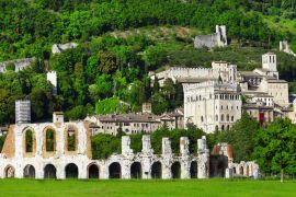 Lais Puzzle - Panorama von Gubbio - mittelalterliche Stadt in Umbrien, Italien - 2.000 Teile