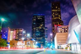 Lais Puzzle - Grand Avenue bei Nacht, Los Angeles - 2.000 Teile