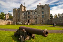 Lais Puzzle - Chillingham Castle mit Kanone, England - 2.000 Teile