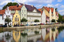Lais Puzzle - Stadtbild von Landshut im Sommer mit Spiegelung im Fluss - 2.000 Teile