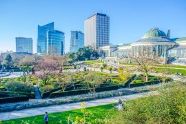 Lais Puzzle - Der Jardin Botanique und moderne Wolkenkratzer in Brüssel, Belgien - 2.000 Teile