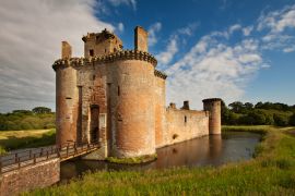 Lais Puzzle - Caerlaverock Castle, Dumfries und Galloway, Schottland - 2.000 Teile