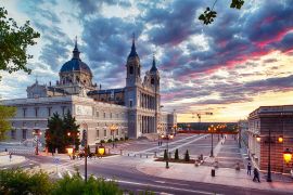 Lais Puzzle - Kathedrale La Almudena in Madrid - 2.000 Teile