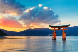 Lais Puzzle - Großes schwimmendes Tor (O-Torii) in Miyajima, Japan - 2.000 Teile