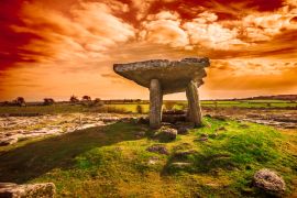 Lais Puzzle - Antiker Poulnabrone Dolmen, The Burren, Grafschaft Clare, Irland - 2.000 Teile