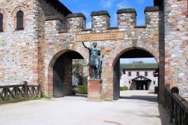 Lais Puzzle - Römerkastell Saalburg - Haupttor - 2.000 Teile