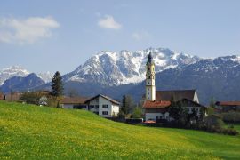 Lais Puzzle - Kirche von Pfronten-Berg vor Breitenberg - 2.000 Teile