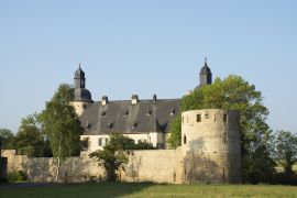 Lais Puzzle - Burg Veynau, Euskirchen-Wisskirchen, Deutschland - 2.000 Teile
