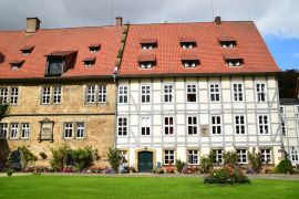 Lais Puzzle - Rittergut Münchhausen in Apelern - 2.000 Teile