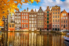 Lais Puzzle - Alte Gebäude in Amsterdam - 2.000 Teile