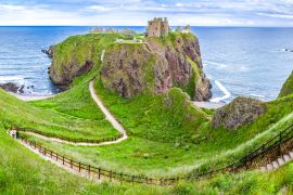 Lais Puzzle - Panorama von Dunnottar Castle, Aberdeenshire, Schottland - 2.000 Teile