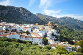 Lais Puzzle - Pueblos Blancos - Panoramablick auf Zuheros, Subbética, Córdoba, Spanien - 2.000 Teile