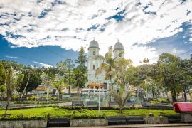 Lais Puzzle - Yarumal, Antioquia, Kolumbien - 2.000 Teile