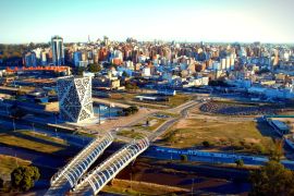 Lais Puzzle - Luftaufnahmen von einer Drohne über die Stadt Cordoba, Argentinien - 2.000 Teile