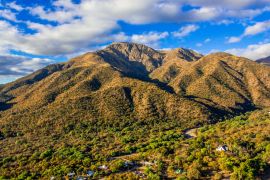 Lais Puzzle - Cerro Uritorco in der Stadt Capilla del Monte, Cordoba, Argentinien. Die zweithöchste in der Provinz - 2.000 Teile