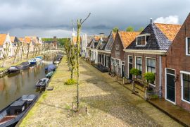 Lais Puzzle - das Stadtzentrum der malerischen niederländischen Stadt Sloten - 2.000 Teile