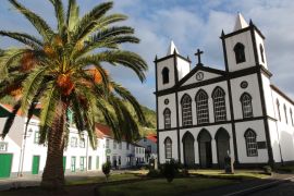 Lais Puzzle - Azoren - Insel Pico - Kirche in Lajes do Pico, Portugal - 2.000 Teile