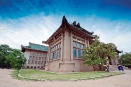 Lais Puzzle - Lehrgebäude der Universität Wuhan, China - 2.000 Teile