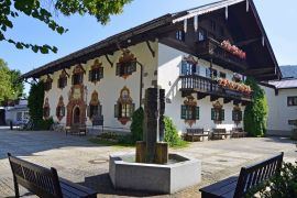 Lais Puzzle - Rathaus, Ruhpolding - 2.000 Teile