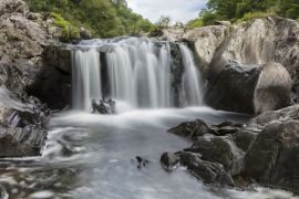 Lais Puzzle - Cenarth, Carmarthenshire, Wales, Blick auf den Wasserfall Cenarth Falls - 2.000 Teile