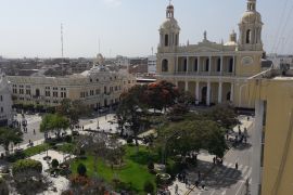 Lais Puzzle - Luftaufnahme des Hauptparks in der Stadt Chiclayo - Peru - 2.000 Teile