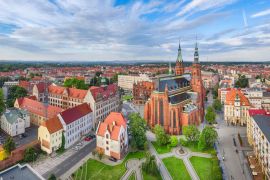 Lais Puzzle - Legnica, Polen. Luftpanorama der Stadt mit der Kathedrale St. Peter und Paul - 2.000 Teile