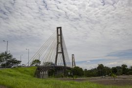 Lais Puzzle - Brücke über Aguarico-Fluss, Ecuador - 2.000 Teile