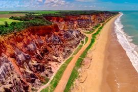 Lais Puzzle - Klippen von Gunga Beach in Alagoas Brasilien - 2.000 Teile