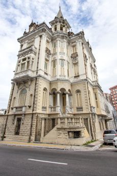 Lais Puzzle - Fassade des Palastes Bolonha, in Belém do Pará. Wahrzeichen der Paraense belle époque, Brasilien - 2.000 Teile