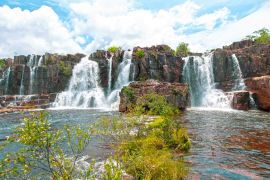 Lais Puzzle - Alto Paraíso de Goiás. Cachoeira da Muralha (Muralha-Wasserfall), Brasilien - 2.000 Teile