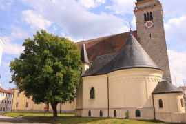 Lais Puzzle - Historische Kirche in der Altstadt von Mühldorf am Inn in Bayern - 2.000 Teile
