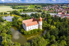 Lais Puzzle - Luftaufnahme, Wasserschloss Neuhaus, Gemeinde Adelsdorf, Bayern, Deutschland - 2.000 Teile