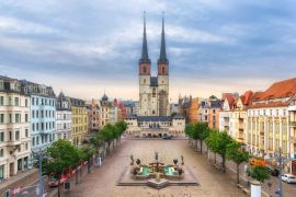 Lais Puzzle - Blick auf den Hallmarkt und die Marktkirche, Sachsen-Anhalt, Deutschland. - 2.000 Teile